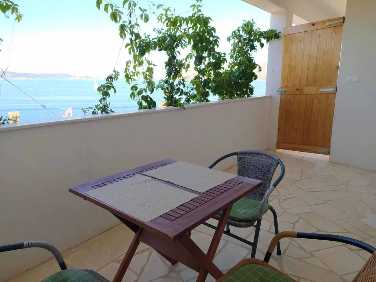 Apartmani Stine Donji Okrug  Kültér fotó