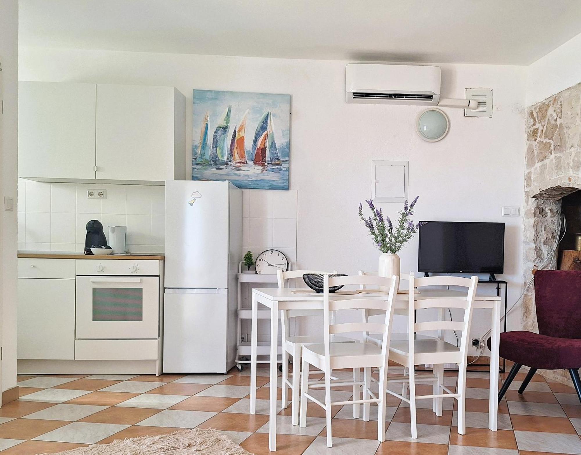 Apartmani Stine Donji Okrug  Kültér fotó